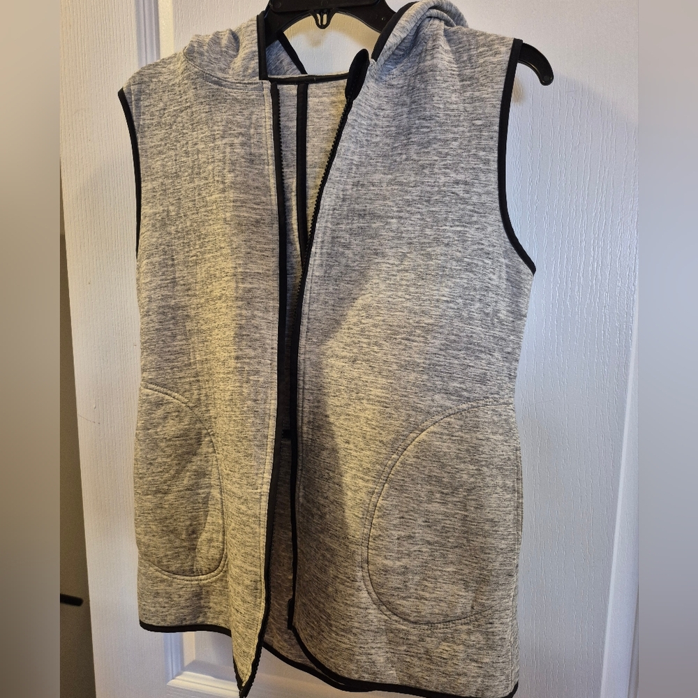 Lululemon!!! Gray Sleeveless Hoodie Vest